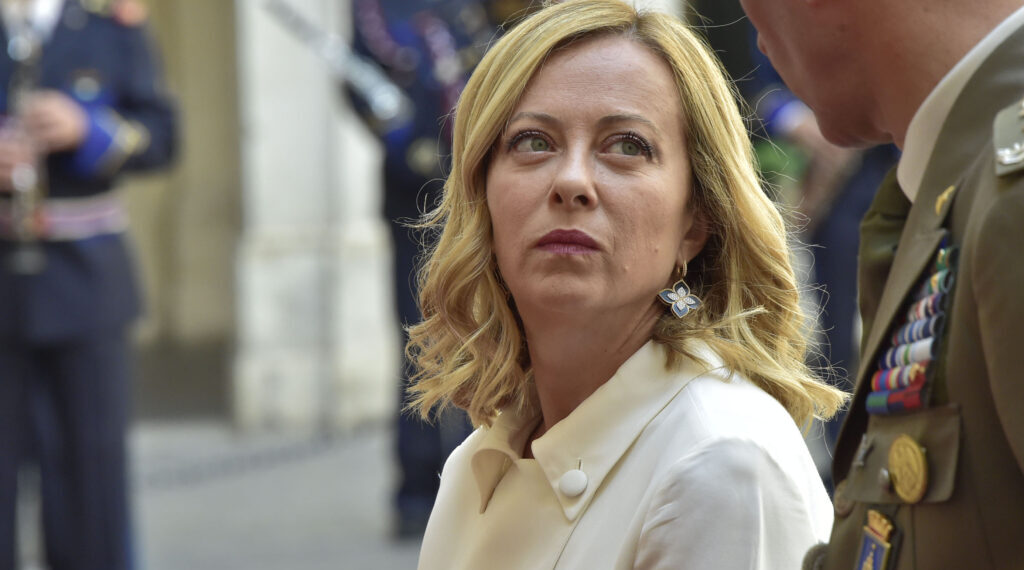 Migranti, oggi è il giorno del decreto. Intanto La Russa propone una riforma della Costituzione: «Chiarire meglio poteri»