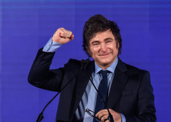 Innamorati di Milei: quando i giornalisti si inventano la storia