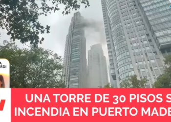 Incendio in un grattacielo a Buenos Aires, oltre 100 evacuati