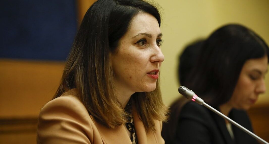 Onori (Az): Basta compromessi al ribasso, i cittadini meritano chiarezza