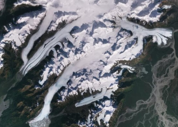 I ghiacciai di tutto il mondo si stanno sciogliendo a ritmo mai visto