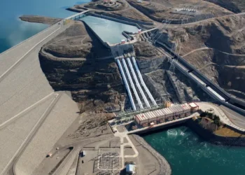 Hidroeléctricas: Neuquén y Río Negro analizan a contrarreloj los pliegos para la privatización