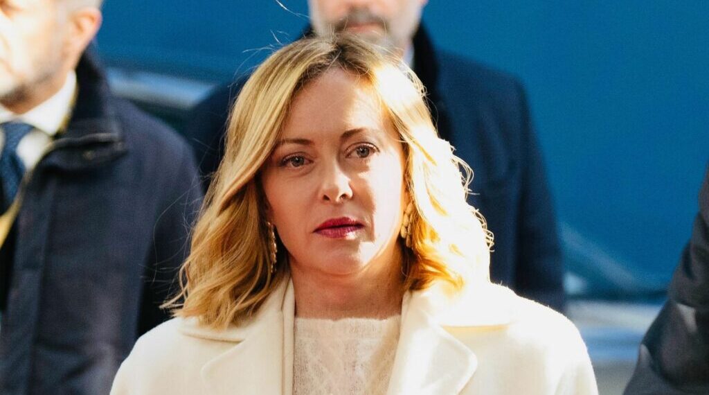 Ucraina, Meloni sente Trump: «Cessate il fuoco immediato, Mosca s’impegni per la pace»