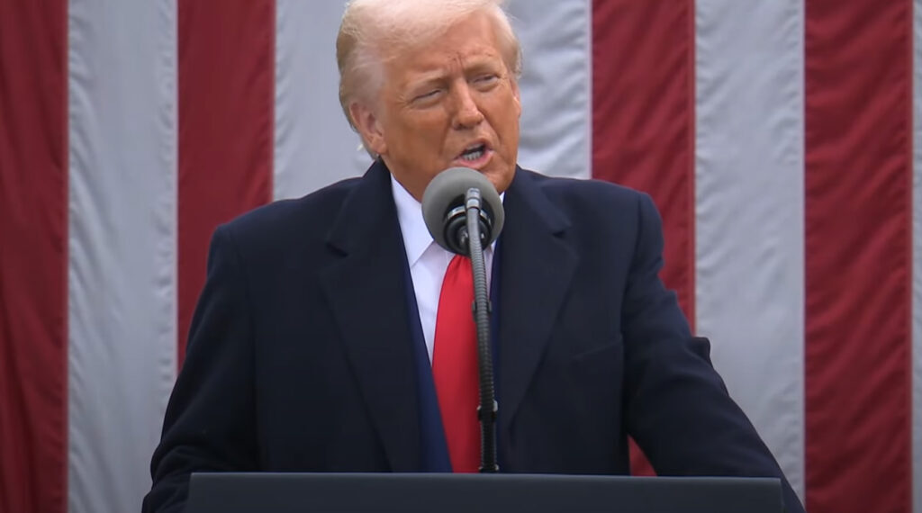 Trump abbassa i prezzi dei farmaci per decreto. Ma non dice come