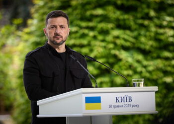 Tregua Ucraina, colloqui a Istanbul. Zelensky: «Sono pronto a esserci in Turchia. Strano il silenzio di Mosca su un incontro diretto»