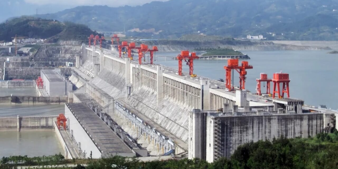 C’è una infrastruttura cinese che sta rallentando la rotazione della Terra