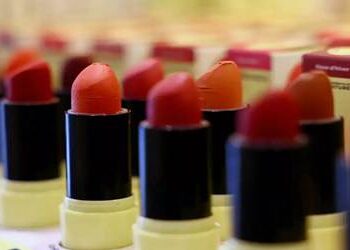 El 95% de los envases cosméticos termina en vertederos y océanos