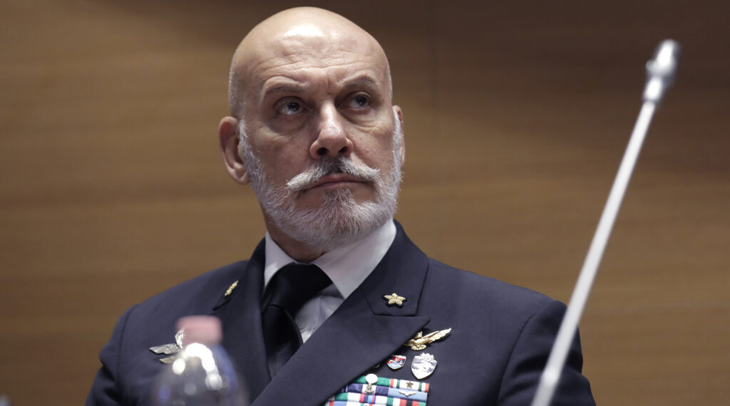 Cresce la tensione Nato-Russia. Cavo Dragone: «L’Alleanza valuta azioni preventive»