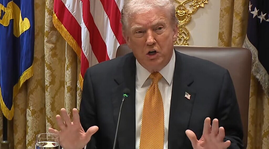 Trump dichiara chiuso lo spazio aereo sul Venezuela. Caracas: «Minaccia colonialista»