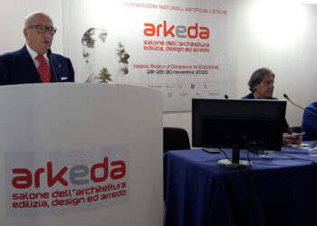 Visitatori italiani e stranieri all’apertura di Arkeda alla MdO di Napoli
