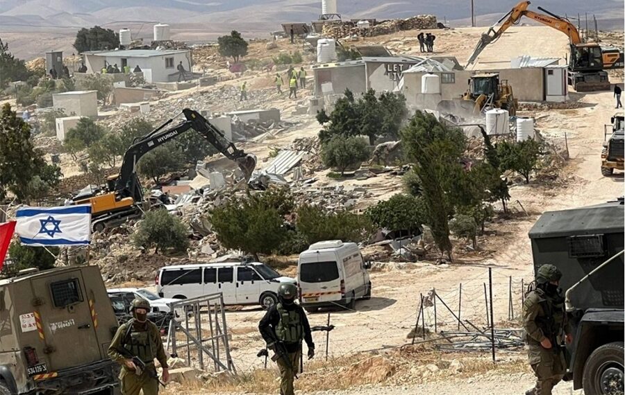 Tre attivisti italiani feriti in Cisgiordania da coloni israeliani. Tajani: «Le loro condizioni non sono preoccupanti»